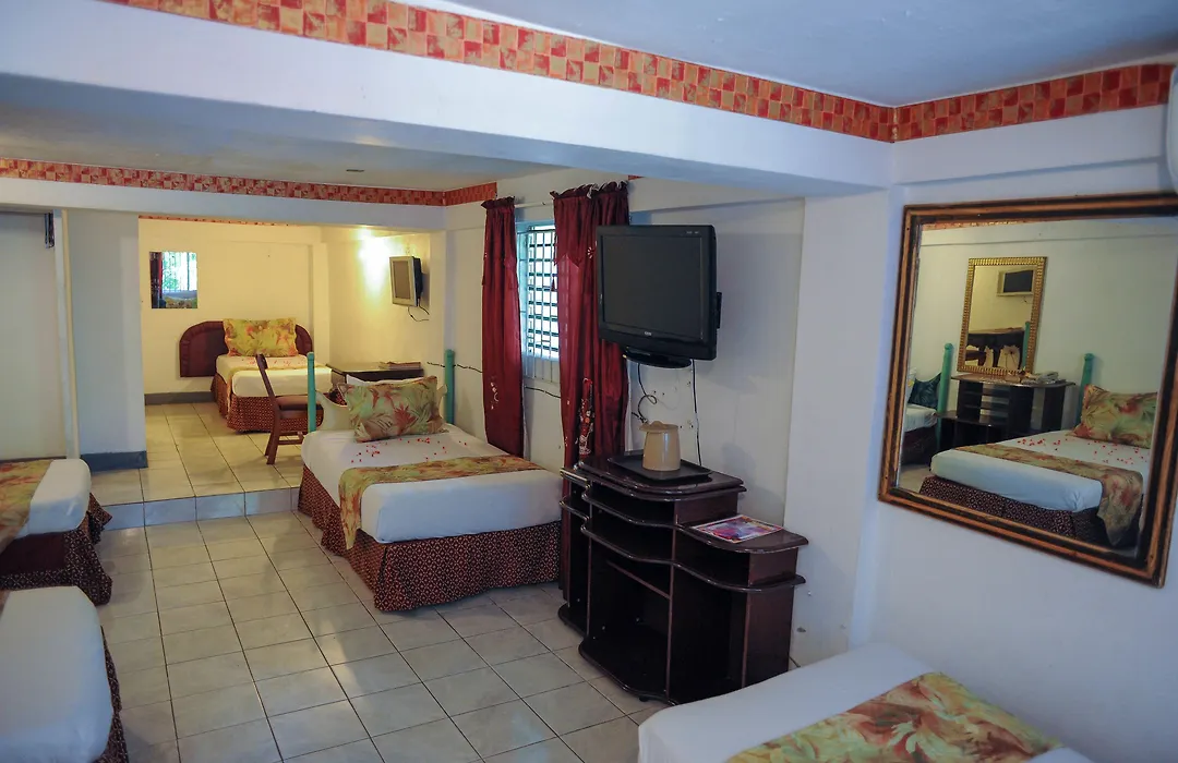 Hotel Glorianna-1
